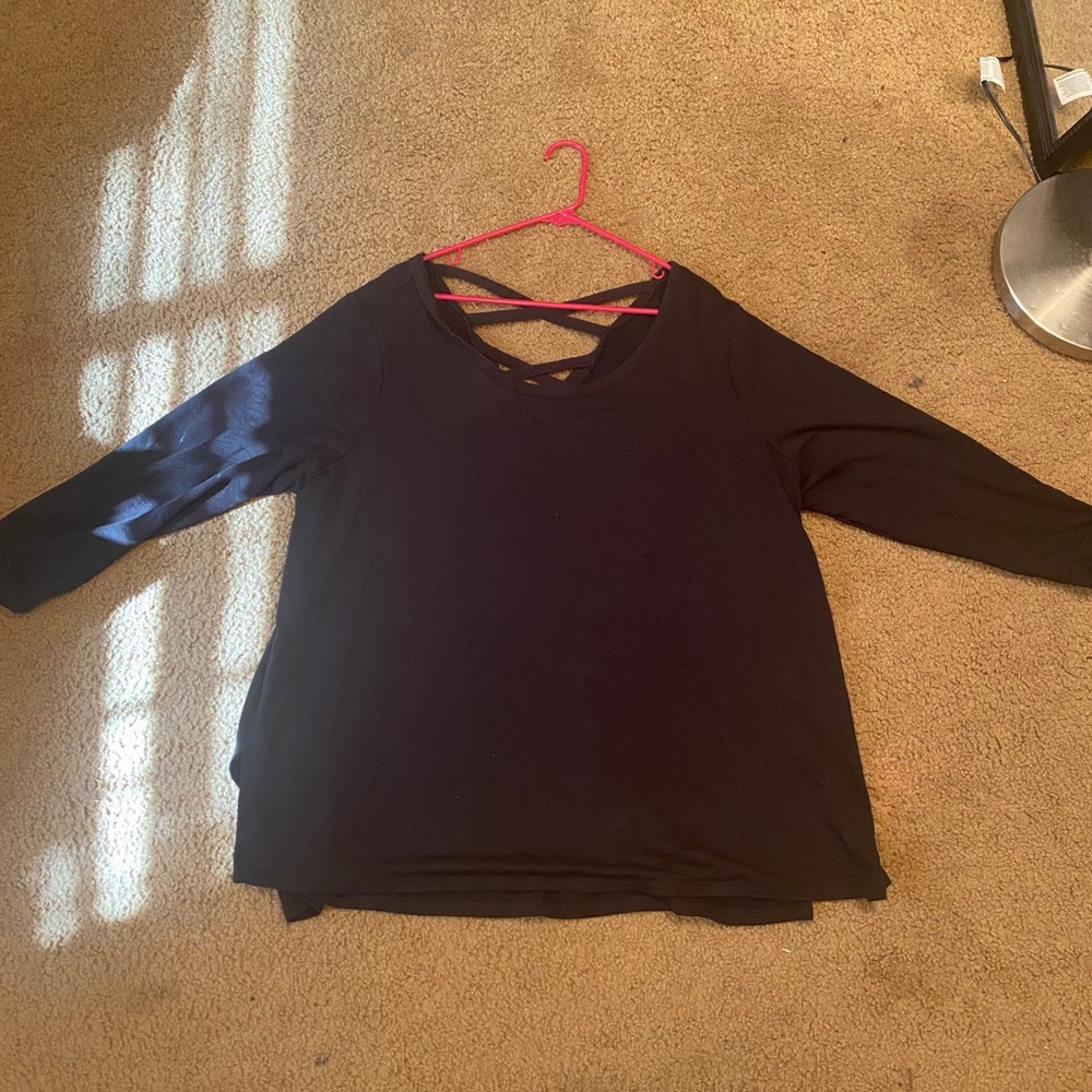 Longsleeve Criss Cross Shirt